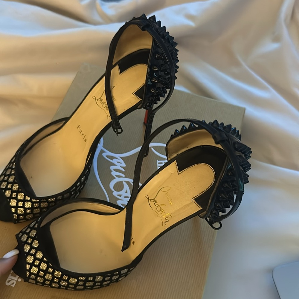 Christian Louboutin shoes - Picture 9 of 9